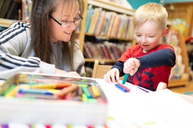 Volunteering - Story Time and Rhyme Group Volunteer